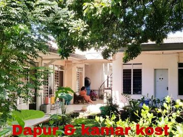 Rumah Mewah Berikut Rumah Kost Sayap Sukajadi