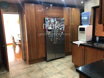 Vende Excelente y Maravillosa Casa, 486m2 en Bosques de Montemar, Concón