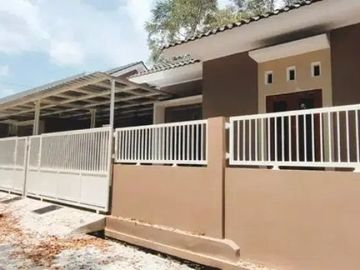 Dijual Rumah 300 Juta-an di Dekat Perum Purwomartani