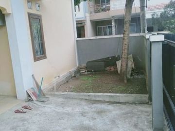 Rumah mutiara gading siap huni