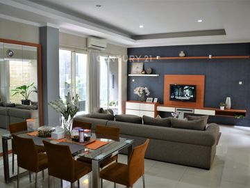 Dijual Rumah Kebayoran Bintaro Depan Taman