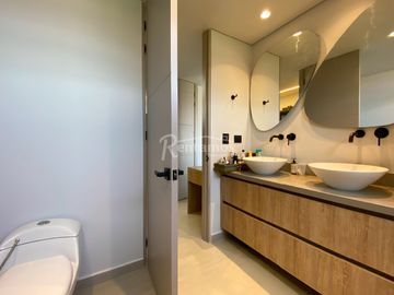 apartamento en venta en el tesoro. Cod V776812