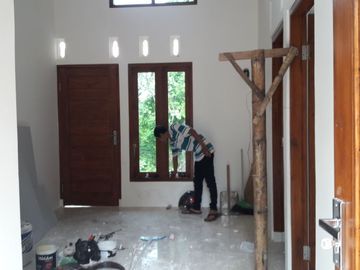 Rumah timur pabrik Sampurna kalitirto berbah sleman yogyakarta