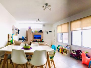 Casa PH en venta en Ituzaingo Norte