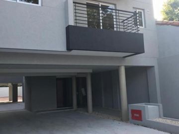 VENTA DE DEPARTAMENTO 2 AMBIENTES A ESTRENAR - CON COCHERA - PRIMER PISO AL FRENTE