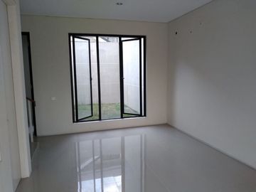 Rumah Baru Gress Siap Huni Kawasan Northwest Lake Citraland