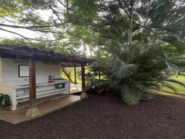 Venta Casa 4 Hab. Potrerito