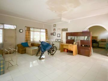 Rumah Hitung Tanah Dalam Komplek di Duren Tiga