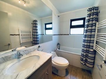 Casa en Venta en Alicura 10
