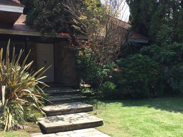 Importante Chalet Barrio ingles  - Temperley Oeste