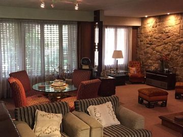 Importante Chalet Barrio ingles  - Temperley Oeste