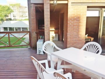 CARILO - Duplex en venta