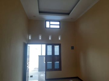 Rumah Cantik Siap Huni Dekat Jalan Woltermonginsidi