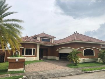 CASA 3 RECMARAS 744 M2 DE TERRENO, EN COSTA SUR