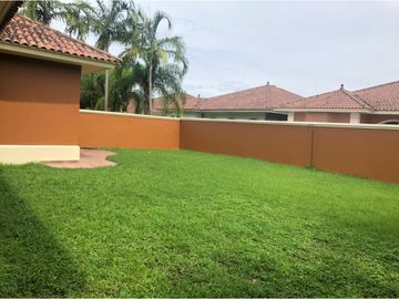 CASA 3 RECMARAS 744 M2 DE TERRENO, EN COSTA SUR