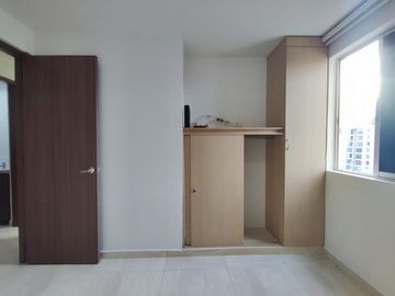 apartamento en venta en la floresta. Cod V26492