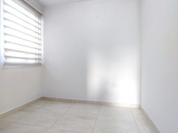 apartamento en venta en la floresta. Cod V26492