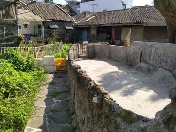 Rumah Luas di Lembang