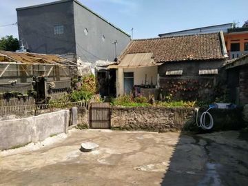 Rumah Luas di Lembang