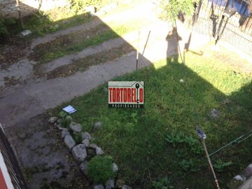 Venta de casa americana, 3 ambientes, en Merlo.