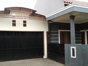 Rumah Ciledug beserta Kontrakan 2 Pintu Strategis Bebas Banjir