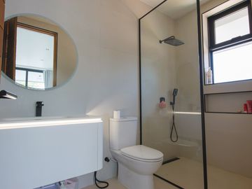 5 Bedrooms Fully Renovated House in Laguna Homes