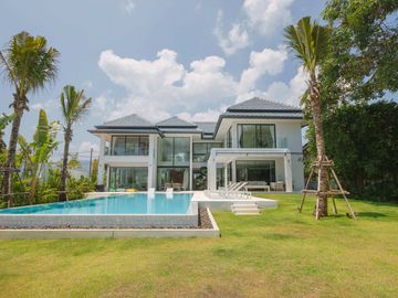 5 Bedrooms Fully Renovated House in Laguna Homes