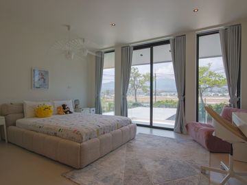 5 Bedrooms Fully Renovated House in Laguna Homes