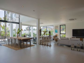 5 Bedrooms Fully Renovated House in Laguna Homes