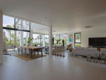 5 Bedrooms Fully Renovated House in Laguna Homes