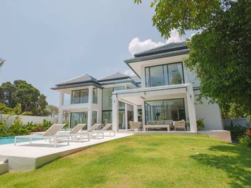 5 Bedrooms Fully Renovated House in Laguna Homes