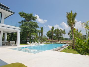 5 Bedrooms Fully Renovated House in Laguna Homes