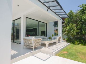 5 Bedrooms Fully Renovated House in Laguna Homes