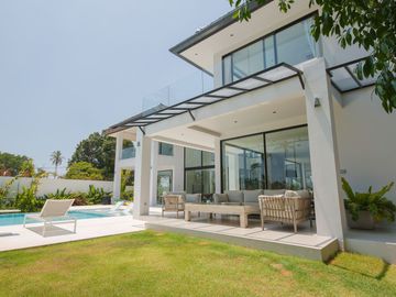 5 Bedrooms Fully Renovated House in Laguna Homes