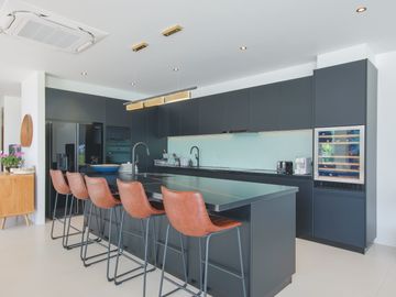 5 Bedrooms Fully Renovated House in Laguna Homes
