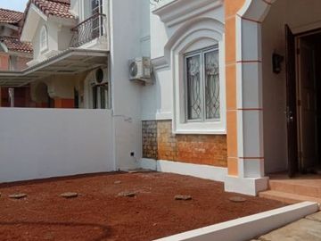 Rumah Siap Huni di Nusa Loka BSD - 2078