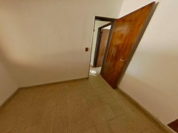 CASA EN CALLE OMBU 2374 BARRIO BIMACO