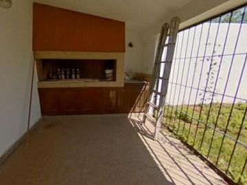 CASA EN CALLE OMBU 2374 BARRIO BIMACO