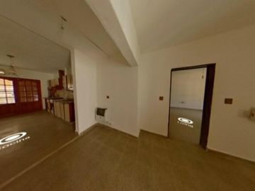 CASA EN CALLE OMBU 2374 BARRIO BIMACO