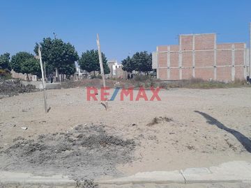 Venta Terreno Urbano Condominio Altos Del Valle Moche