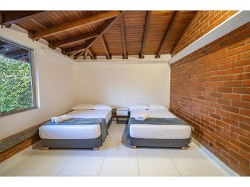 Se Vende o Permuta Hermosa Finca Vía Alcalá