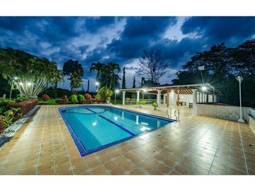 Se Vende o Permuta Hermosa Finca Vía Alcalá