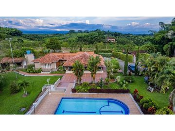 Se Vende o Permuta Hermosa Finca Vía Alcalá
