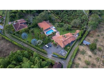 Se Vende o Permuta Hermosa Finca Vía Alcalá