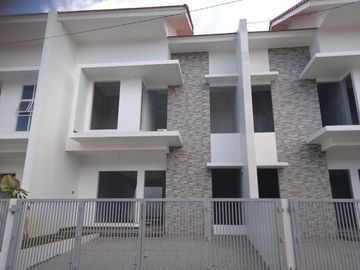 Hampir Soldout Rumah Siap Huni 2LT Best Seller Mainroad Cisaranten Arcamanik