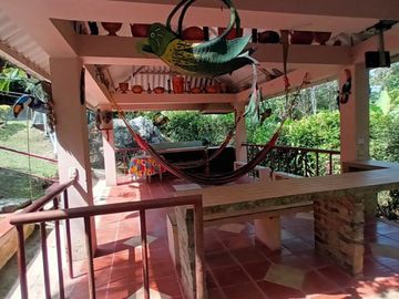 finca en venta en la mesa. Cod V3498