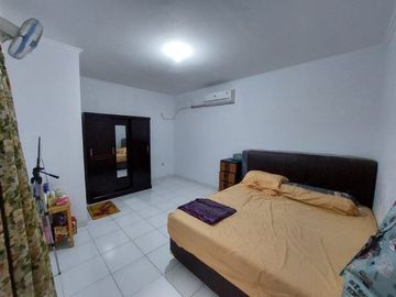 Rumah second terawat dalam komplek pondok melati