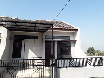 Rumah MURAH di Garden Family Free Torn,pagar dan canopy