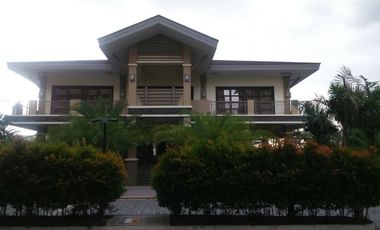 Experience Resort Feel 3BR Condo in Levina Place by DMCI