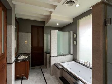 DIJUAL RUMAH di Jl GAHARU / CIPETE, JAKSEL